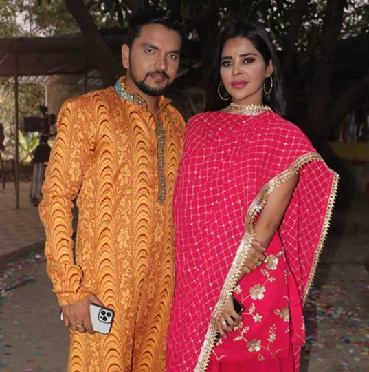 Kala-Til-Ke-Gaya-Dil-4