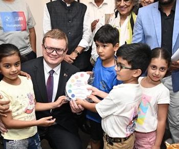 Yellow Canvas 2026 (3)